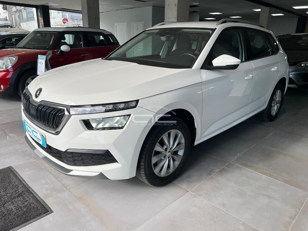 acautomocion-Skoda-KAMIQ-1.0 TSI DSG AMBITION 110CV